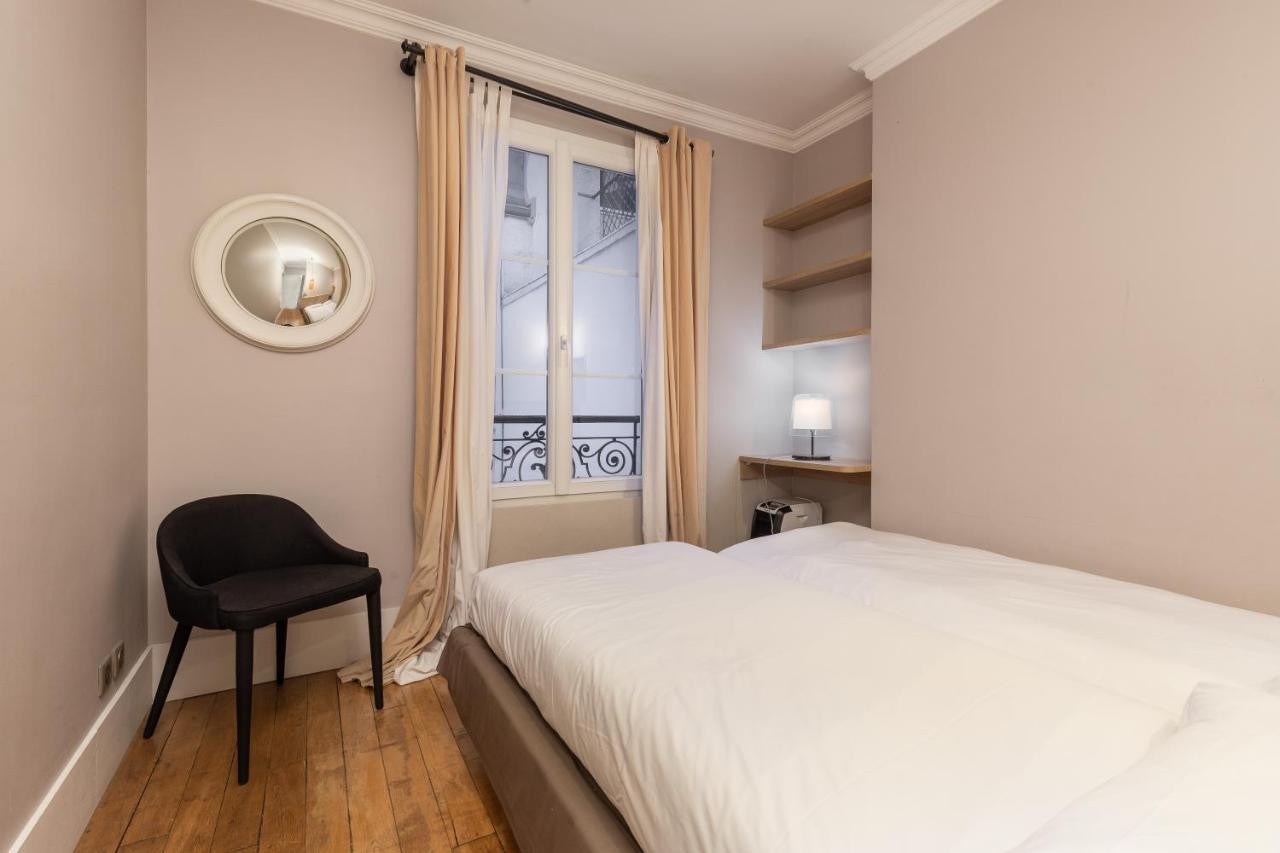 Avenue Montaigne 2 Champs Elysees Apartment Paris