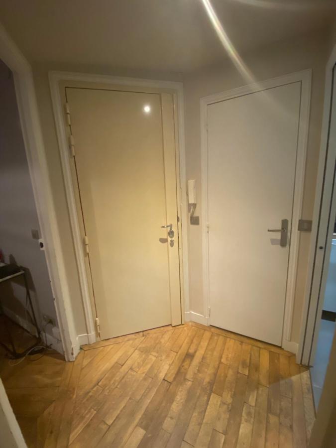 Avenue Montaigne 2 Champs Elysees Apartment Paris